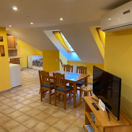 شقة Apartment Roman Villa Hévíz